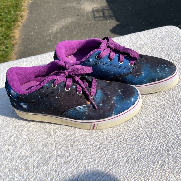 Galaxy Purple Heelys - Picture 2 of 3